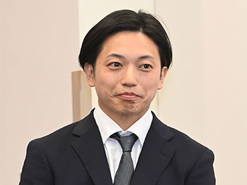 浜口 潤也 先生